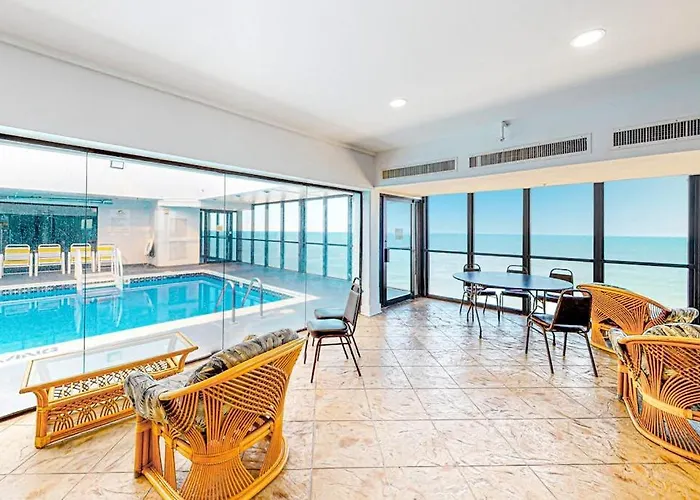 Golden Sands 113